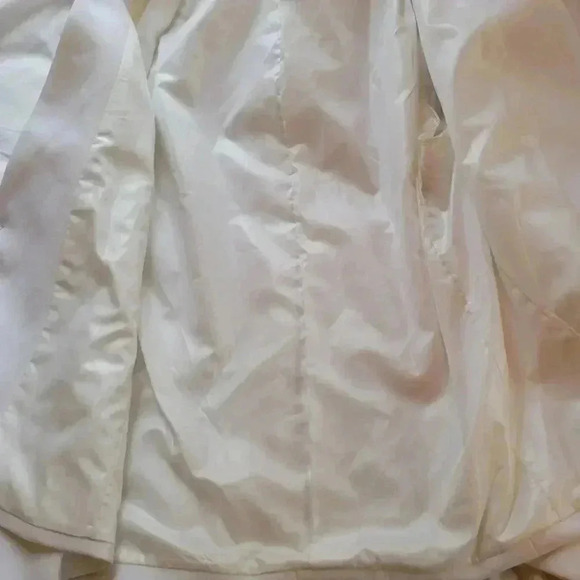 Smart White Summer Weight Jacket 3 Button Blazer Summer Dining Out - Picture 7 of 7